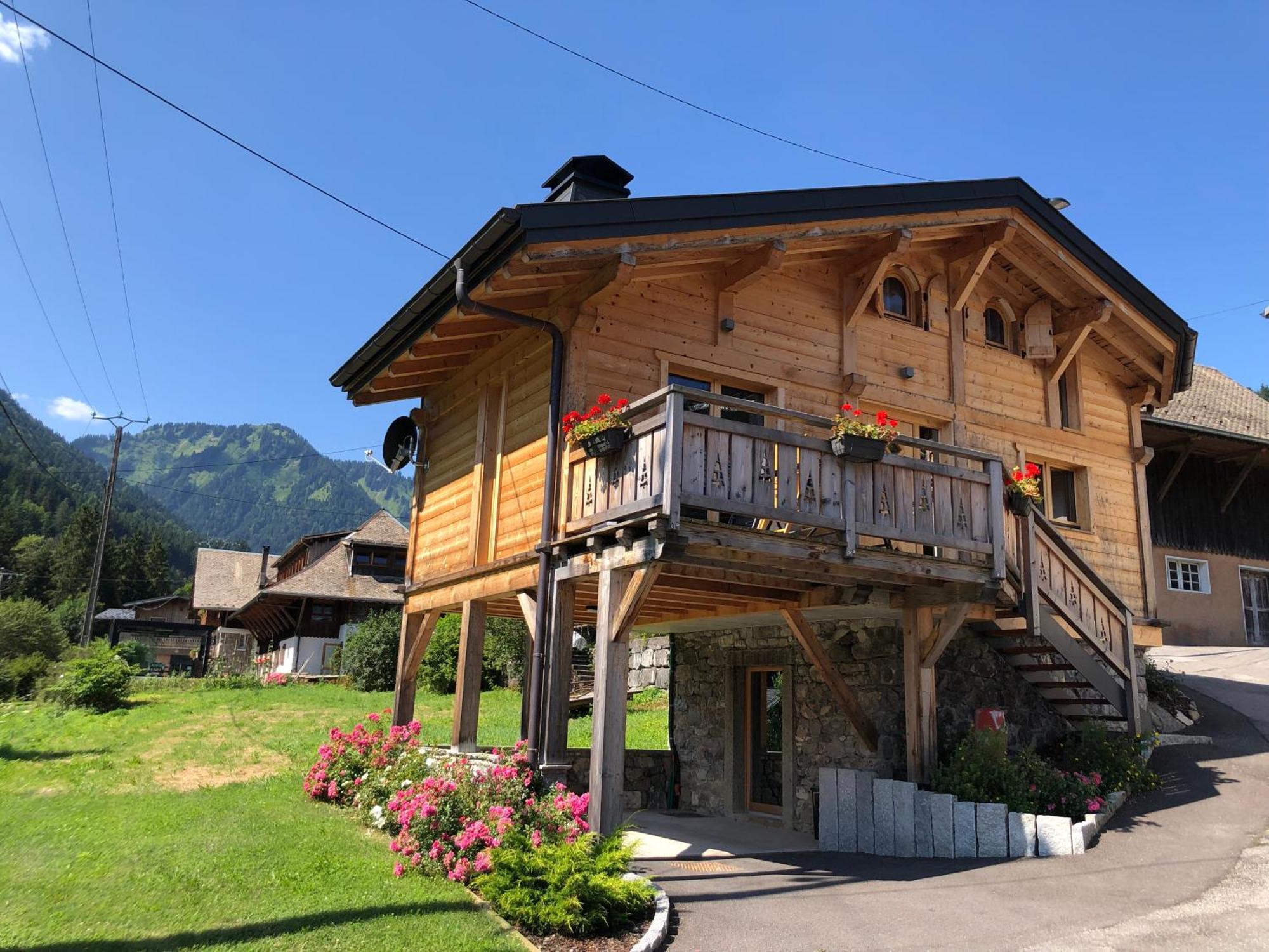Chalet Cosy Et Moderne Vue Montagnes Seytroux Екстериор снимка